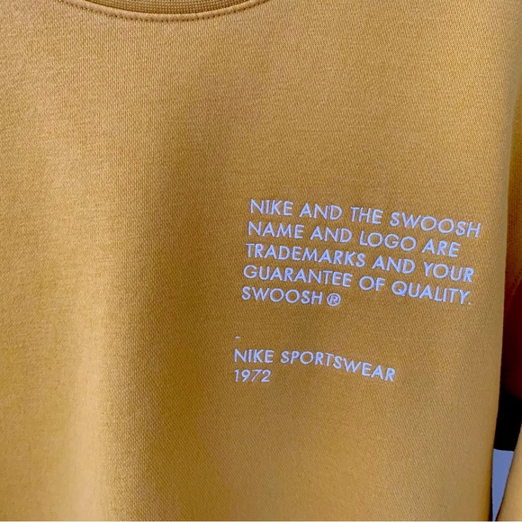 Y2K NIKE 90’s SWOOSH Logo Yellow Sweatshirt - Picture 2 of 6